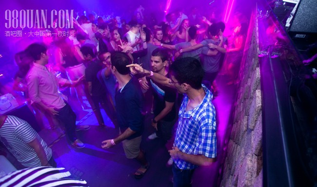 Resident DJ L