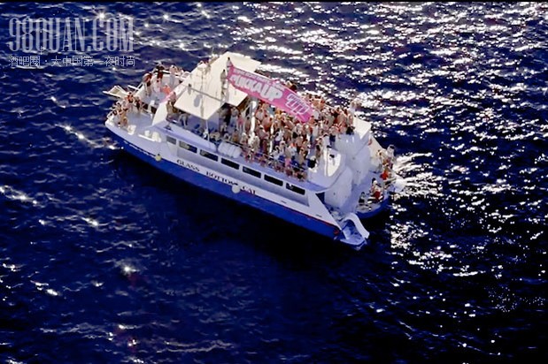 PUKKA UP IBIZA REunio at M1NT