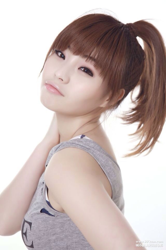 中国好声音汪峰战队高音萌妹田丹亲临汕头苏荷酒吧