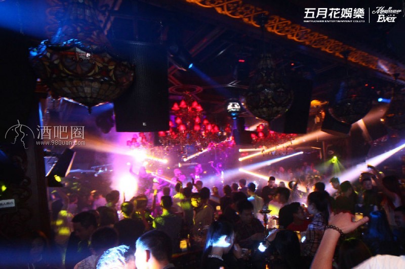 红动中国，假日临近