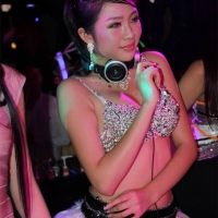 广东场来名女A，马上进场