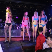 实力气氛摇滚男歌带女神女歌，DS各一名