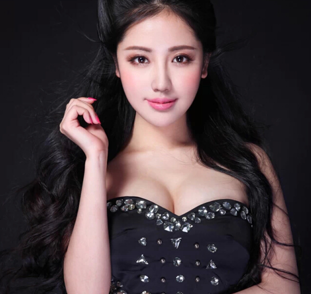 内地第一K奶乳霸“小万人迷”戴予桐,胸袭苏州菲芘酒吧,不见不散!