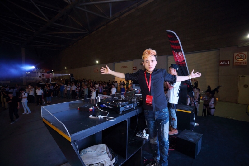 DJ MINI